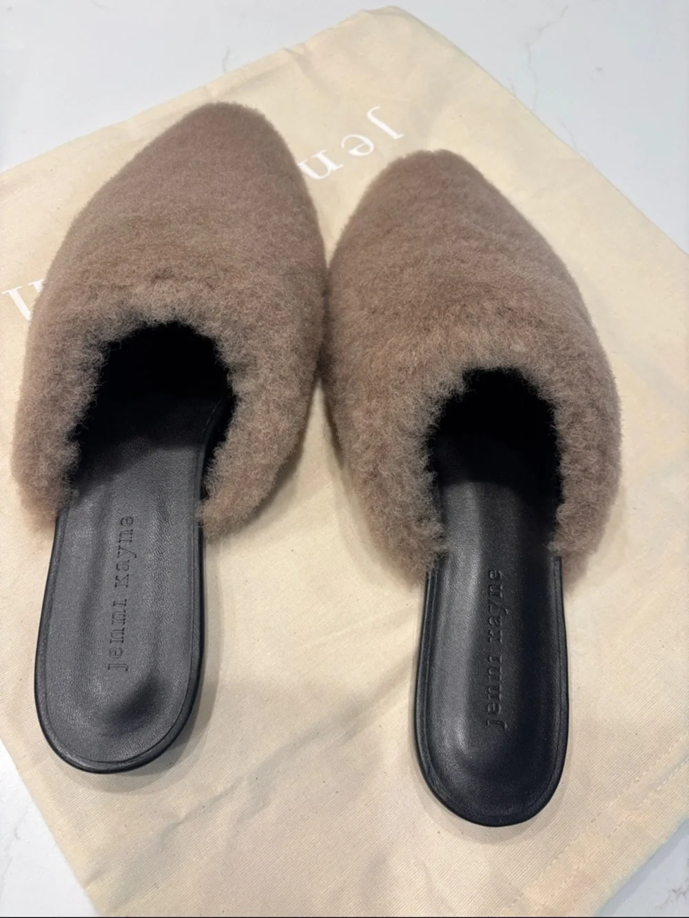 Jenni Kayne Shearling Mules in Taupe with Black Insole - Picture 4 of 4